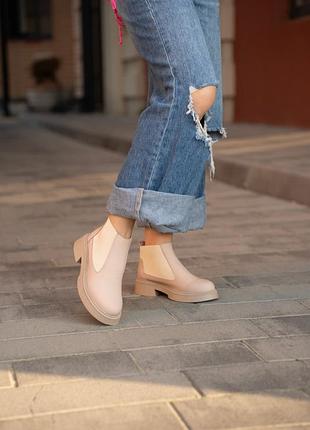 Женские кожаные ботинки челси