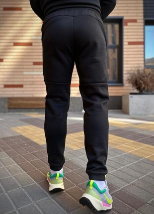 Мужские спортивные штаны теплые черные3 фото
