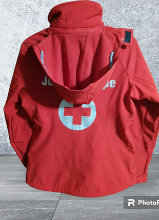 Яркая софтшел куртка clique