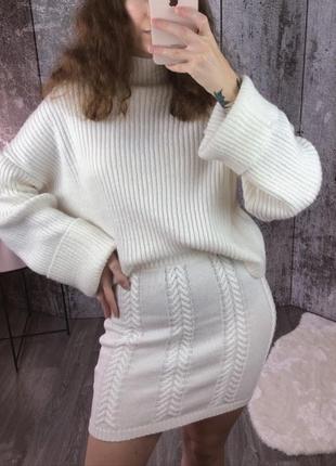 Костюм теплый трикотажный с/м; тёплый мелый костюм с юбкой s/m; теплая кофта с юбкой; костюм вязаный молочный