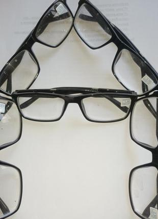 Оптика окуляри для читання ізюм . розміри (-2.50; -2.50  -3.00; -1.00;) чоловічі чорного кольору линза стекл.4 фото