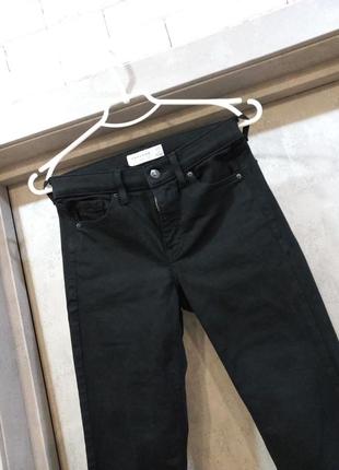 Красивые, стильные,джинсы черные скинни2 фото