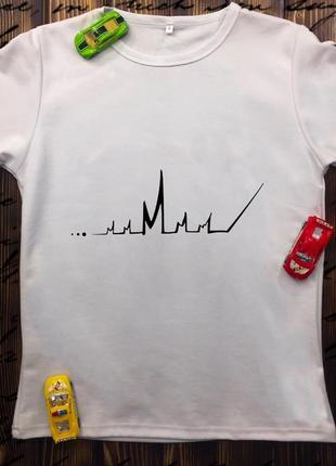 Мужская футболка с принтом - монатик