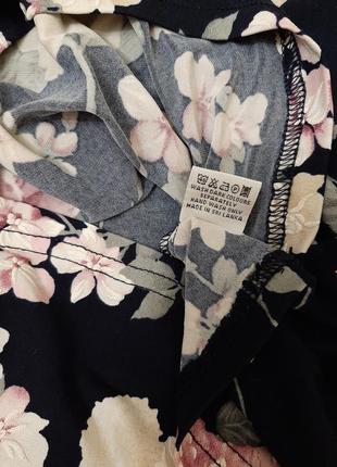 Spring & summer красивая блуза кофточка с открытыми плечами стрейчевая тёмно-синяя в цветы женская10 фото