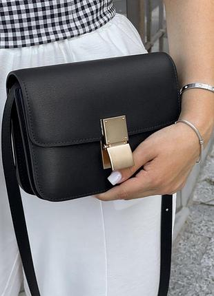 Кожаная сумка в стиле celine