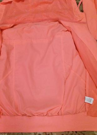 Куртка ветровка женская короткая мастерка яркий цвет м  44 - 46 размер капюшон atmosphere5 фото