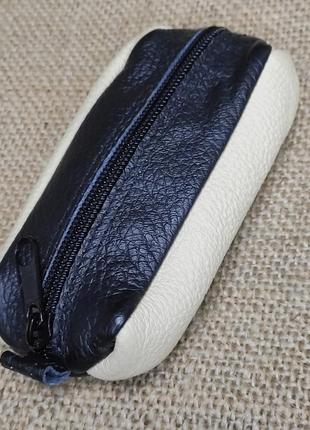 Ключница кожаная бежево-черная компактная 12*6*3 (украина)