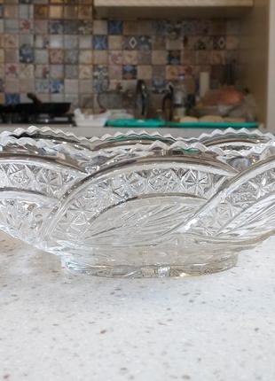Кришталева тура салатник