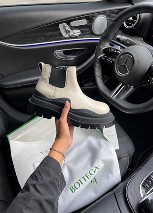 Женские сапоги в стиле bottega vneta "low black/beige" premium