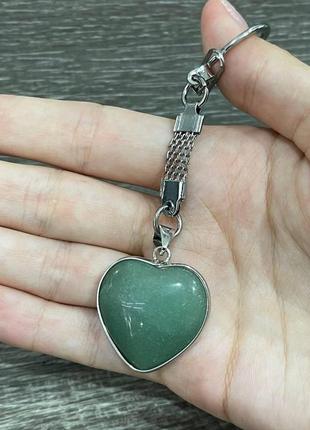 Кулон из натурального камня нефрит в форме сердца в оправе на ювелирной цепочке - оригинальный подарок девушке8 фото