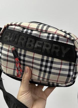 Сумка в стилі burberry paddy bag beige