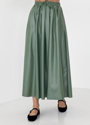Зеленая юбка из эко-кожи, арт. 02093 фото