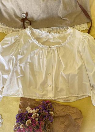 Блуза з мереживом, ручна робота сорочка жіноча під дірндл дірндль вінтаж вінтажна у вінтажному стилі біла укорочена бавовняна з натуральної тканини4 фото
