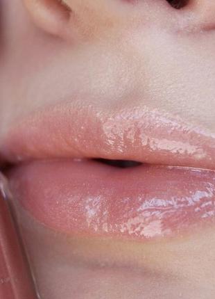 Збільшуючий коричневий блиск fussy бальзам помада для губ плампер fenty beauty gloss bomb universal lip luminizer фенті бʼюті3 фото