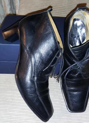 Удобные демисезонные кожаные ботиночки ara размер 41 (27,5 см)4 фото