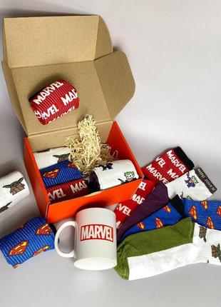Подарунковий бокс для дівчини герої марвел шкарпетки (8 пар) та кружка3 фото