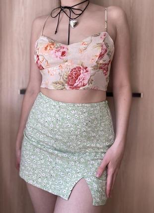 Салатовая мини юбка в цветы с разрезом, короткая летняя юбка mango лен вискоза хс5 фото
