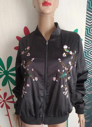 Бомпер с вышивкой