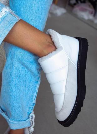 Женские белые зимние ботинки из натуральной кожи3 фото