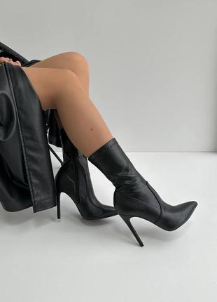 Ботильоны кожаные демисезонные натуральная кожа, ботинки женские   на высоком тонком каблуке, черные2 фото