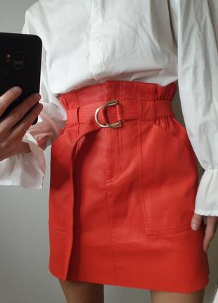 Шикарная качественная яркая оранжевая кожаная юбка с высокой посадкой поясом карманами мини короткая эко-кожа river island5 фото