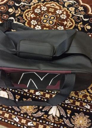 Продам нову спортивну сумку new balance оригiнал3 фото