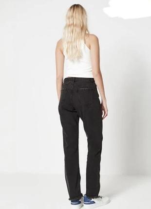 Темно сірі джинси моми з необробленим краєм missguided4 фото
