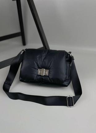 Дутая сумка-клатч с текстильным ремешком