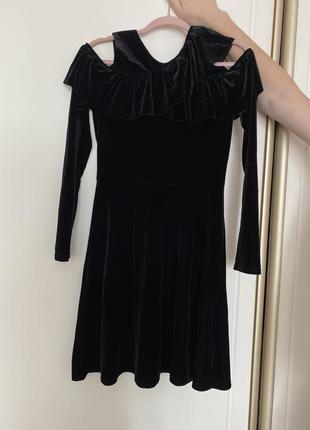 Нарядне чорне велюрове плаття сукня