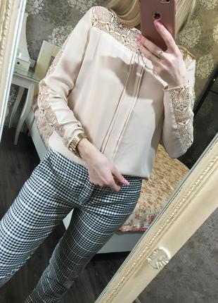Бежевая блузка zara с ажурным кружевом