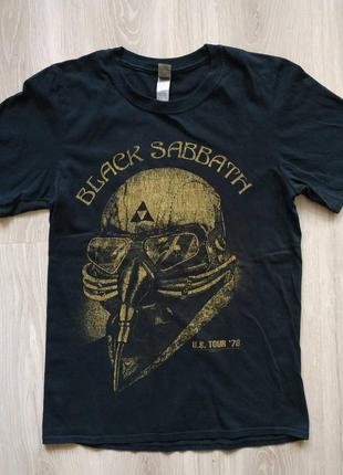 Футболка gildan black sabbath размер s, состояние хорошее