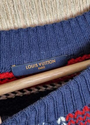 Шикарный свитер louis vuitton, оригинал8 фото