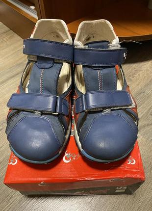 Ортопедические сандалии