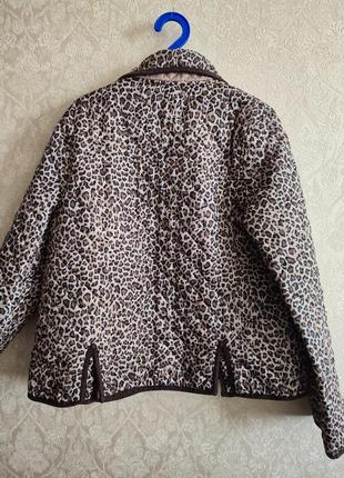 Продам красиву і якісну жіночу куртку