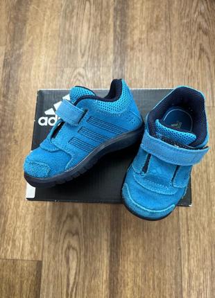 Кроссовки adidas2 фото