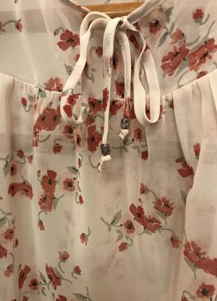 Огромный выбор красивых блуз и рубашек.