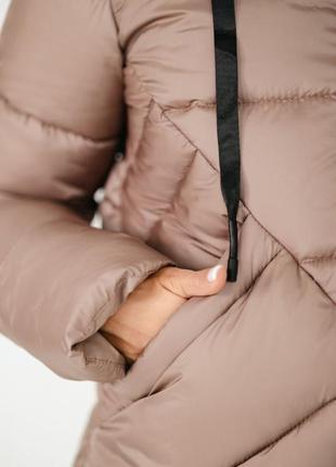 Куртка осень - зима с капюшоном стеганая5 фото