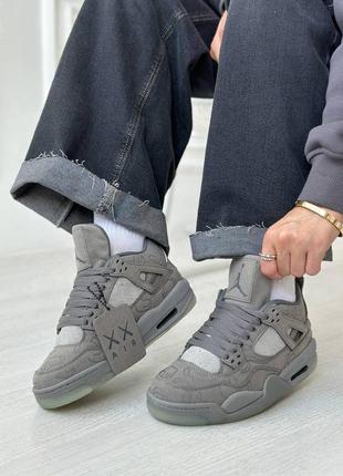 Замшевые кроссовки air jordan 4 retro "kaws" premium3 фото