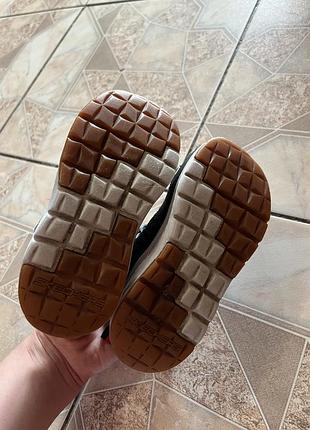 Кроссовки skechers