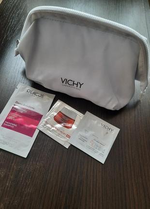 Косметичка новая фирменная vichy и 3 пробника