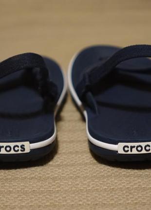 Симпатичные открытые фирменные босоножки темно-синего цвета crocs classic flip c 8.8 фото