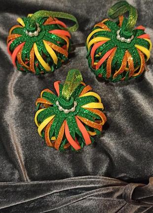 Новорічні іграшки гарбуз