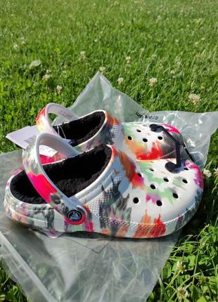 Crocs classic lined tie dye clog black/multi crocs classic lined tie dye clog black/multi новые оригинал кроксы