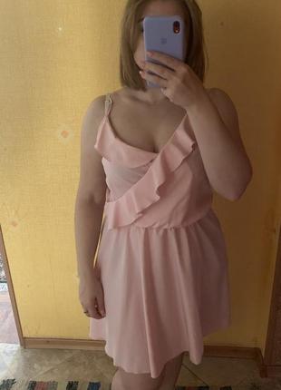 Летнее розовое платье