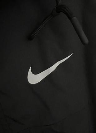 Вітровка nike swoosh найк спортивна чорна куртка чоловіча жіноча унісекс4 фото