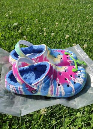 Crocs classic lined tie dye clog black/multi 39-40 26см 
новые оригинал кроксы