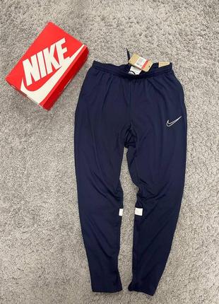 Новые спортивные штаны от бренда nike dry-fit