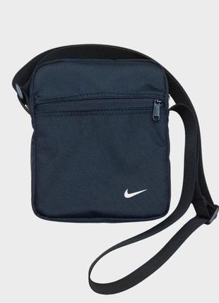 Сумка месенджер через плече 22*18 чорна nike