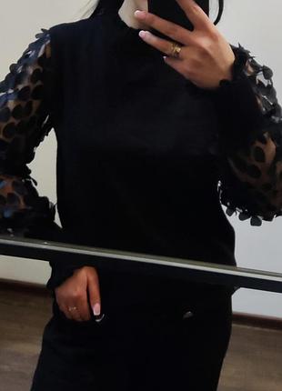 Элегантная кофта с изысканным рукавчиком