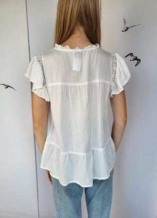 Блузка жіноча вільна в смужку only біла4 фото